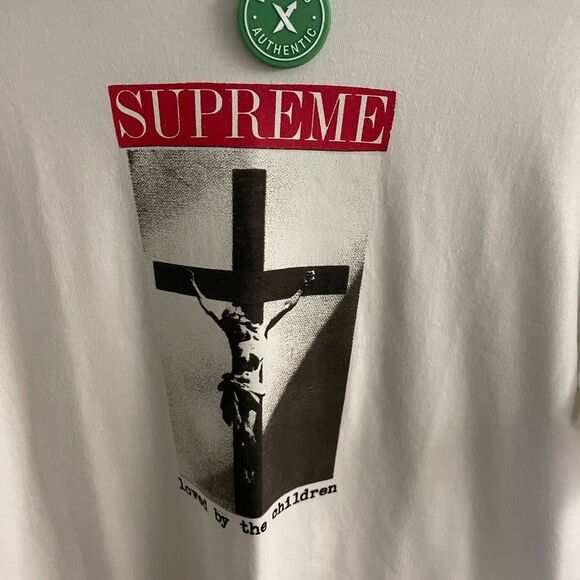 NEW WITH TAGS SUPREME Loved by the Children White T-Shirt Men's Size Small - Picture 10 of 11